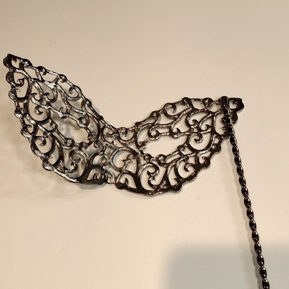 Swarovski crystal mask with side holder - STUNNING! - Picture 6 of 15